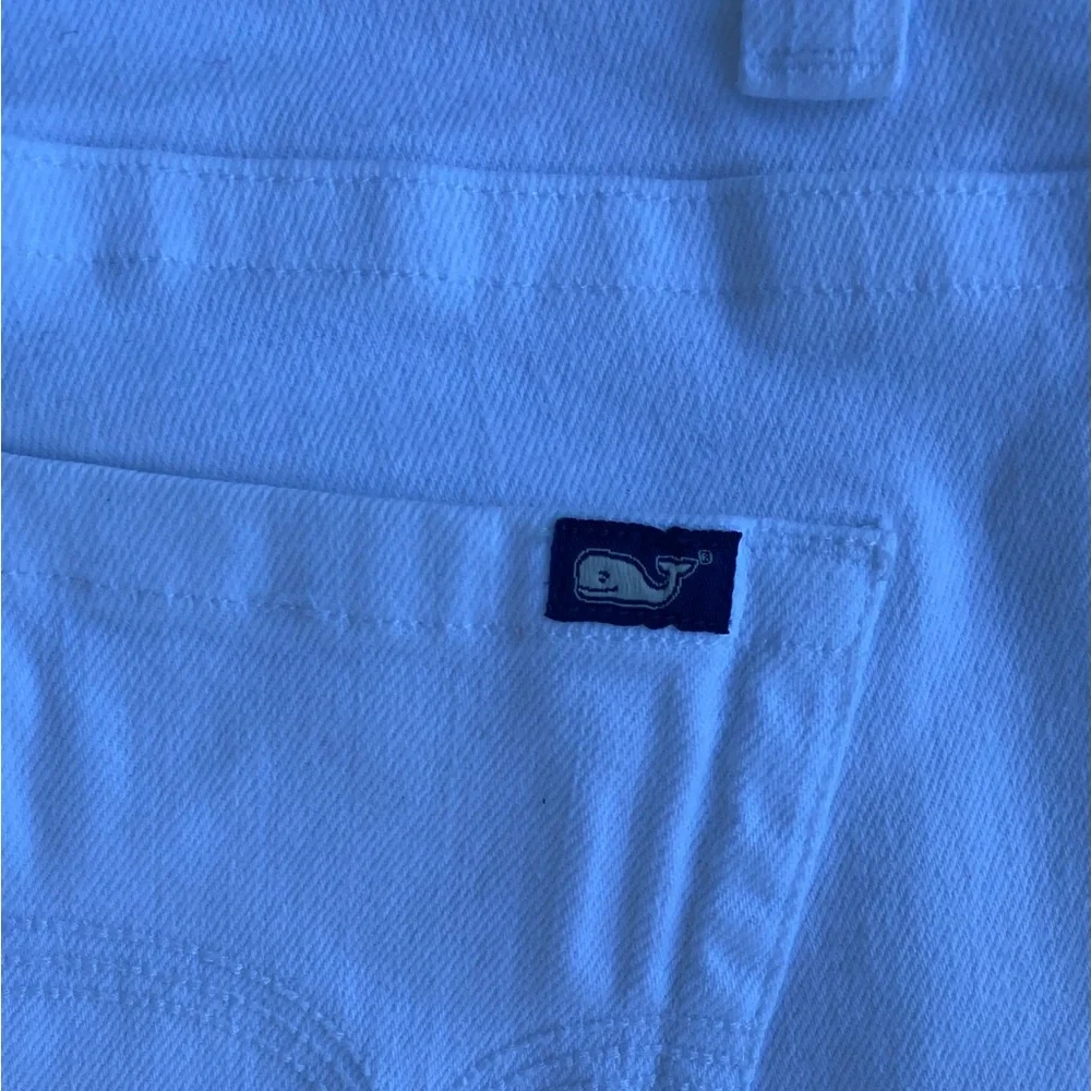 Vineyard Vines - Woman’s white low rise crop jeans, Size: 2